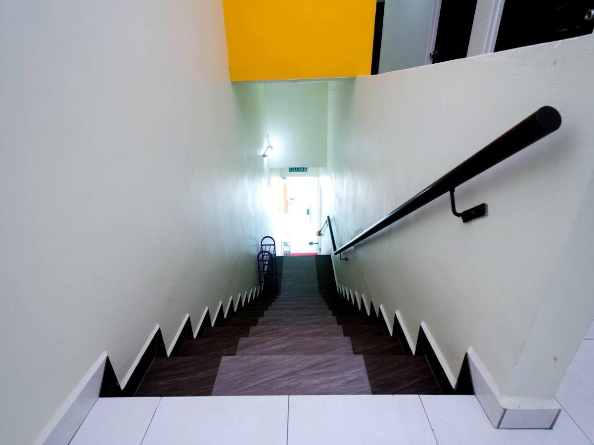 Oyo 1101 Hotel Jerai Ct Inn Guar Chempedak Εξωτερικό φωτογραφία
